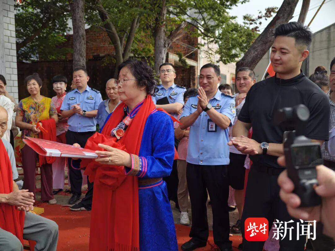 中秋月圆时 亲情再续缘——江浙民警联手助力失散65年双胞胎姐妹团圆