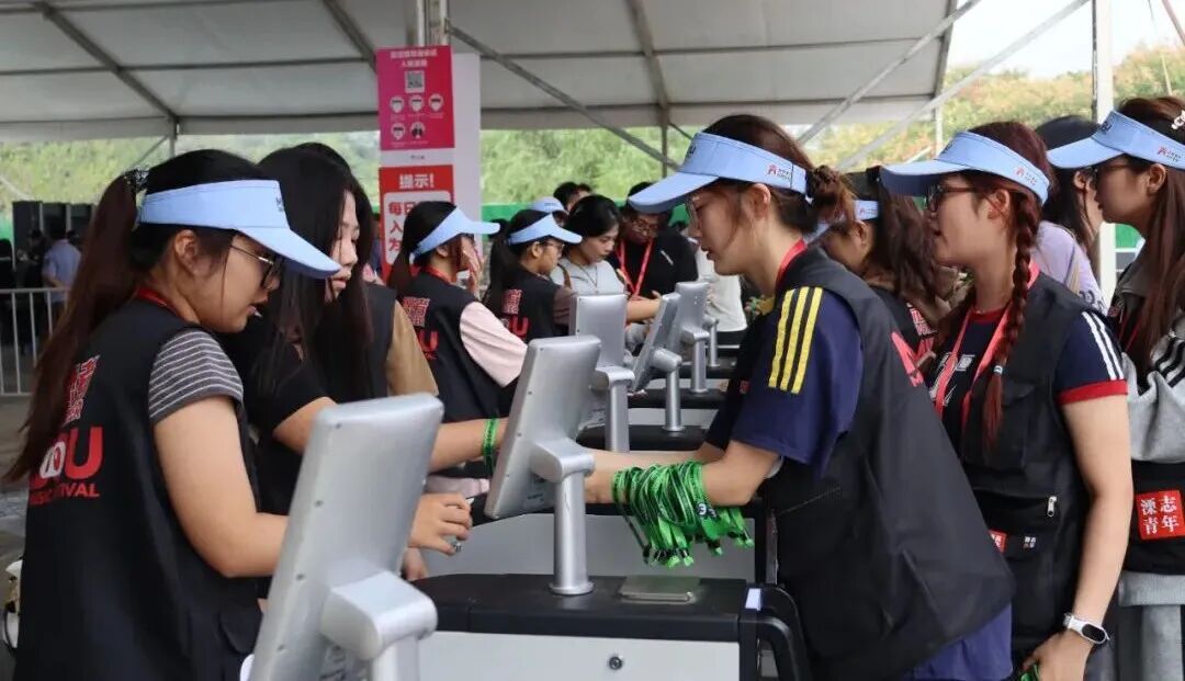 南京这一幕幕，刷屏了……