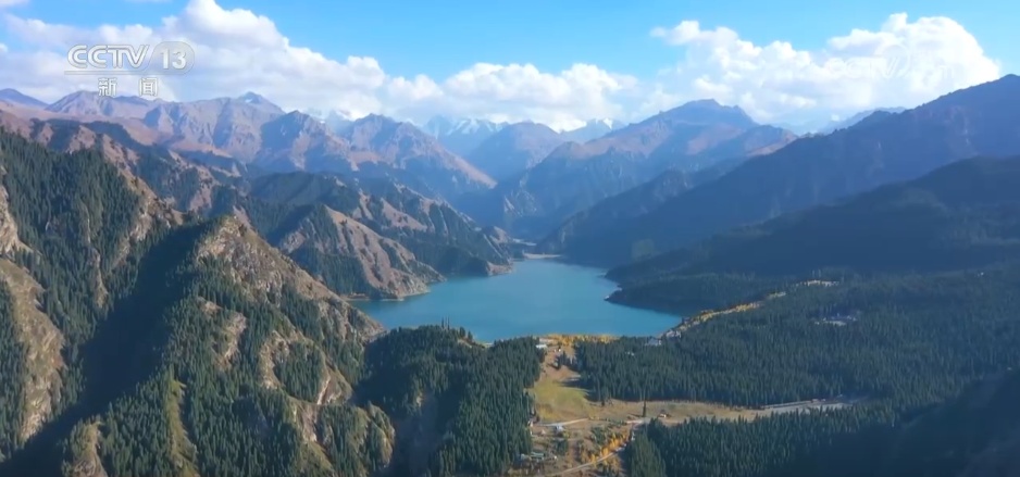 金秋十月山河锦绣 沉浸式感受神州大地“秋日限定”美景