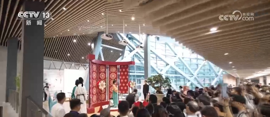 秦汉乐舞展演、大鼎回家……赴一场“文化之约” 博物馆里体验别样假日