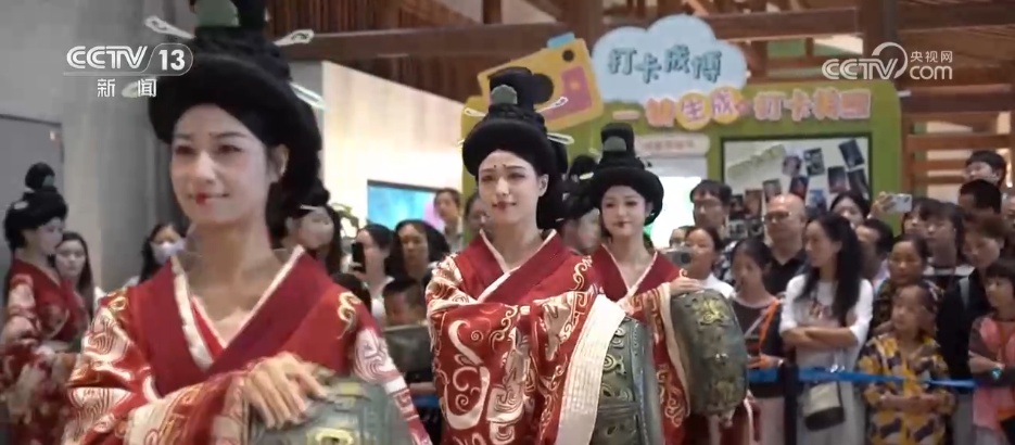 秦汉乐舞展演、大鼎回家……赴一场“文化之约” 博物馆里体验别样假日