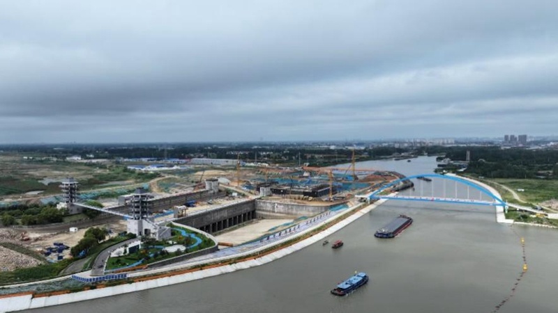青春华章丨守护淮河安澜，亚洲最大“水上立交”再起新笔
