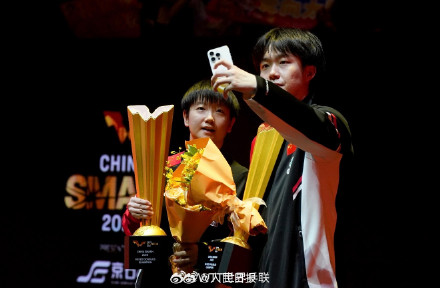 祝贺！莎头组合混双夺冠图集