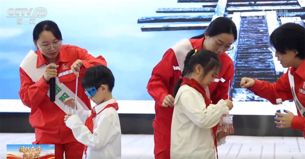 一批大国重器与“工业地标”化身“文化会客厅” 科普范儿扮靓“工业游” 一批大国重器与“工业地标”化身“文化会客厅” 科普范儿扮靓“工业游”