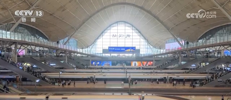 增开新线、定制专列 铁路部门多措并举让假日出行更便利