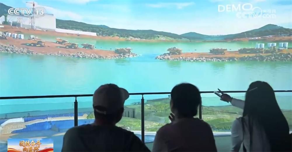 一批大国重器与“工业地标”化身“文化会客厅” 科普范儿扮靓“工业游” 一批大国重器与“工业地标”化身“文化会客厅” 科普范儿扮靓“工业游”