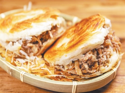 一口肉夹馍,尝出三秦滋味(跟着味蕾去旅行) 一口肉夹馍,尝出三秦滋味(跟着味蕾去旅行)