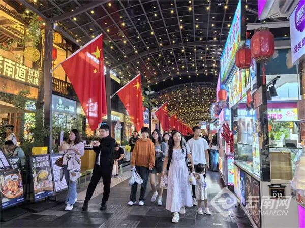 翻台率飙升！国庆假期昆明餐饮市场“火”力全开
