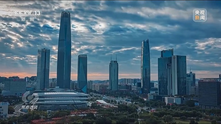 小玩偶撑起千亿大产业 中国潮玩全球“圈粉”