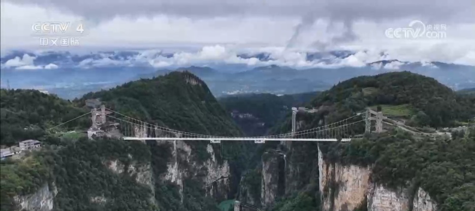 “打卡”地标景点、走进胡同人家……入境游客“解锁”感知中国新方式