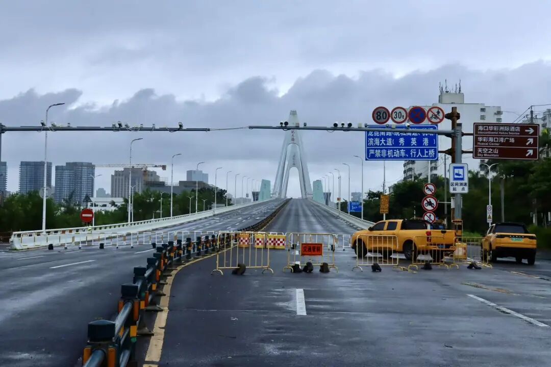海口，“静”下来了