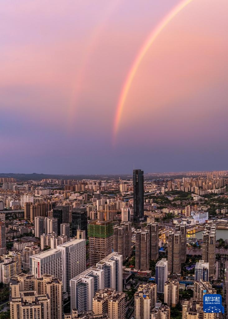 海口:台风过后见彩虹 海口:台风过后见彩虹
