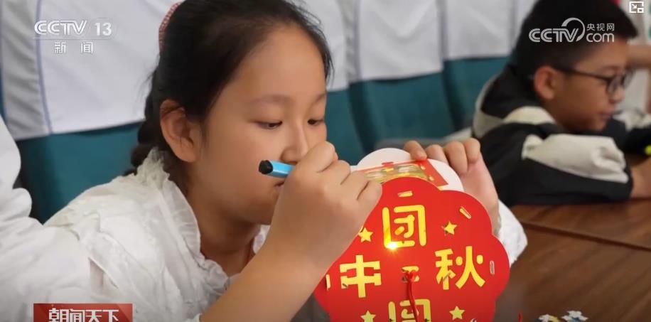 双节“文博游”出圈：甲骨文里赏明月 博物馆中过中秋