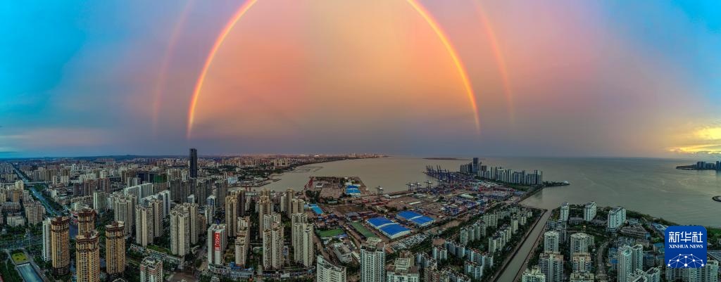 海口:台风过后见彩虹 海口:台风过后见彩虹