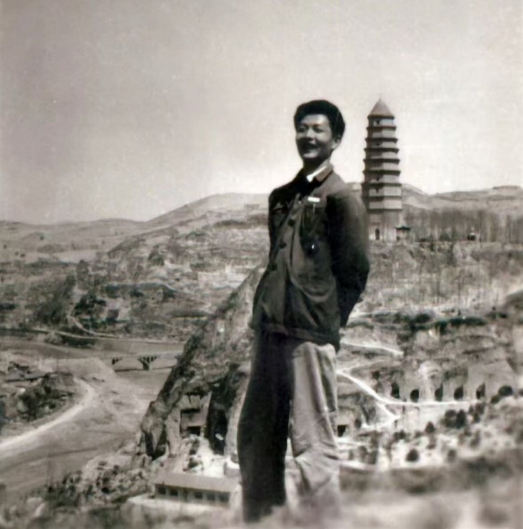 “妹妹你大胆地往前走”“大河向东流啊”……这些歌的作曲，是他→