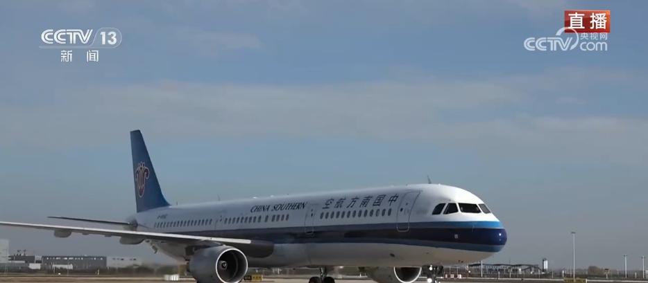 各地迎来返程高峰 多维暖心服务“上线”全力应对大客流考验 各地迎来返程高峰 多维暖心服务“上线”全力应对大客流考验