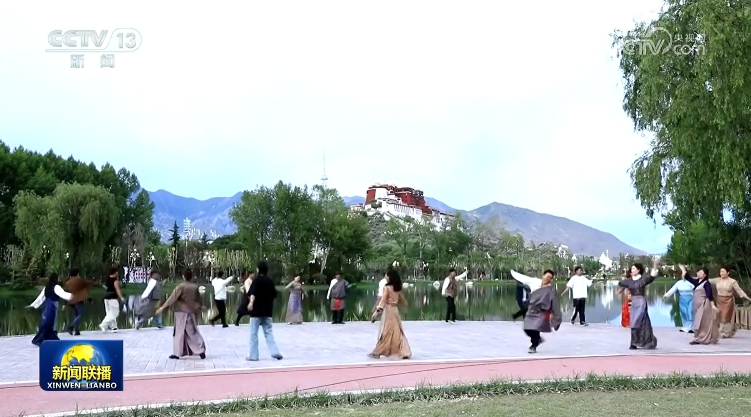 文旅融合 新疆西藏旅游市场持续火热