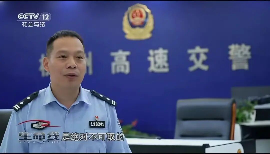 男子喝3斤白酒用智驾开车20公里，停在高速路上睡着了！被判拘役一个月，罚款2000元