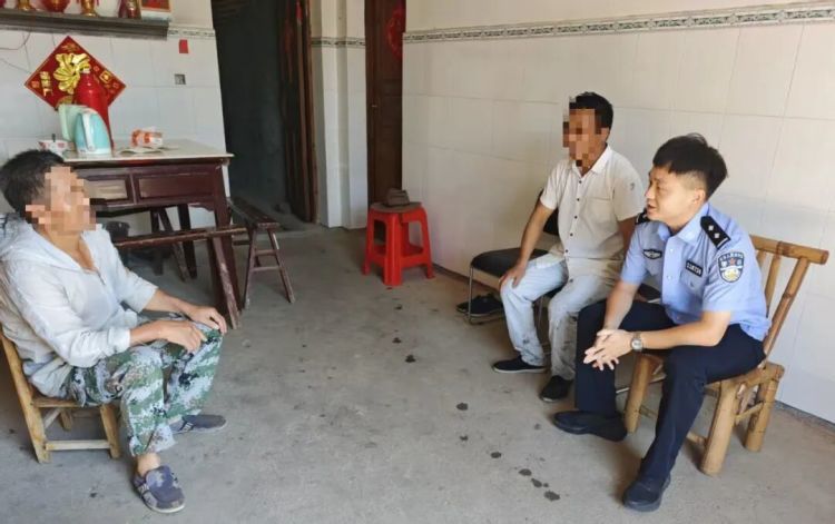 DNA比对成功，就是他！离家34载的小杰终于与亲生父母相认