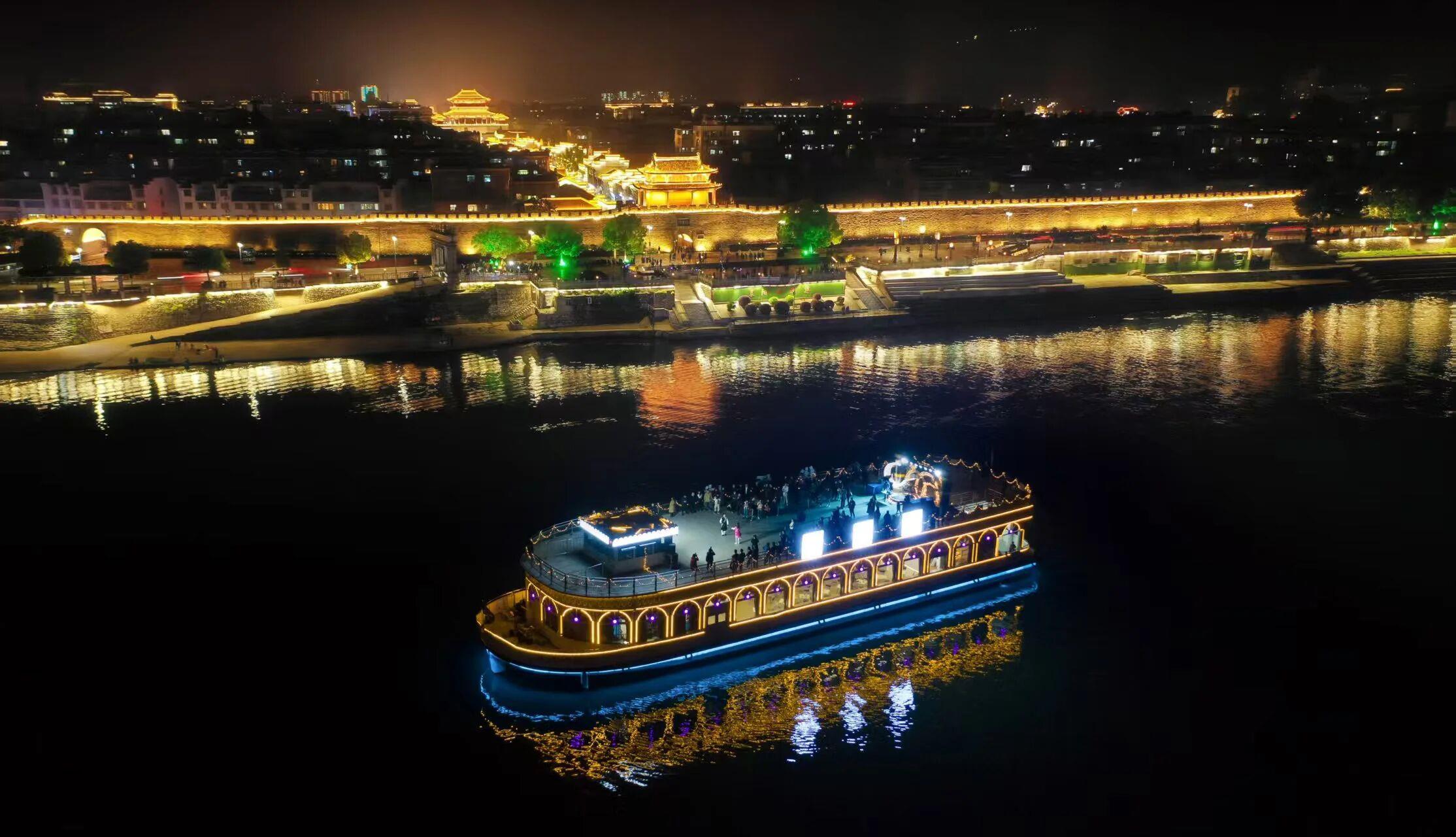 新线开通,凭高铁票享景区优惠 新线开通,凭高铁票享景区优惠