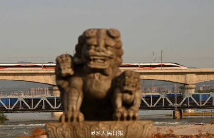 复兴号和卢沟桥同框有多震撼