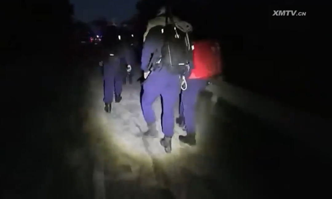 5名驴友徒步穿越厦门天竺山被困，深夜紧急救援！