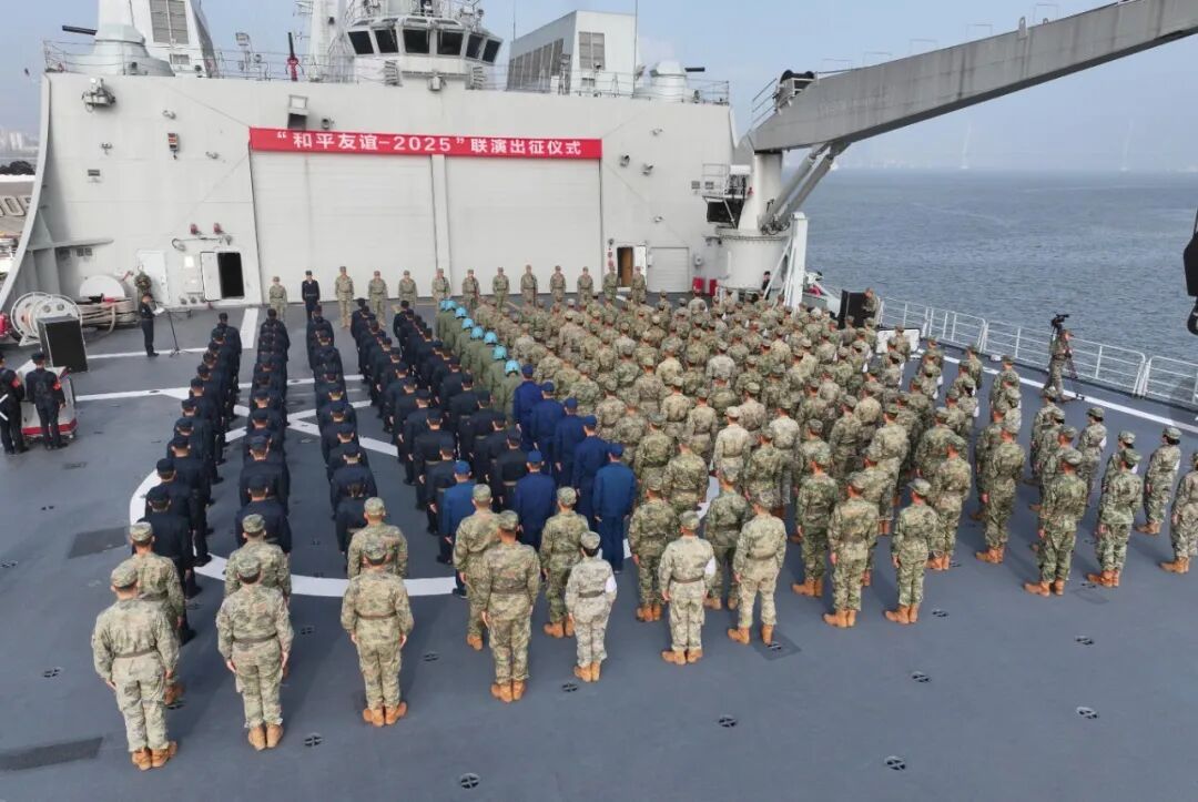 南部战区：700多名官兵，听令出征