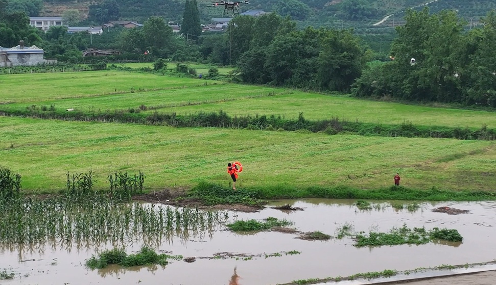 河心，他成了自己的“浮标”！3个致命错误