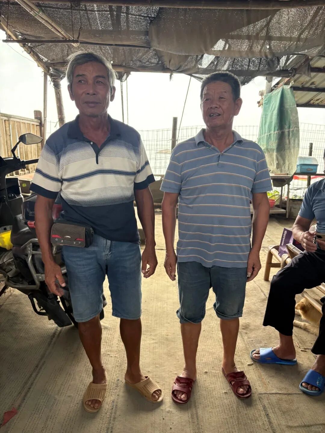 2名游客福州海边被困礁石！关键时刻，他们出手了……