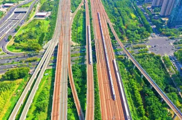 104.8万人!郑州铁路创单日旅客发送量历史新高 104.8万人!郑州铁路创单日旅客发送量历史新高