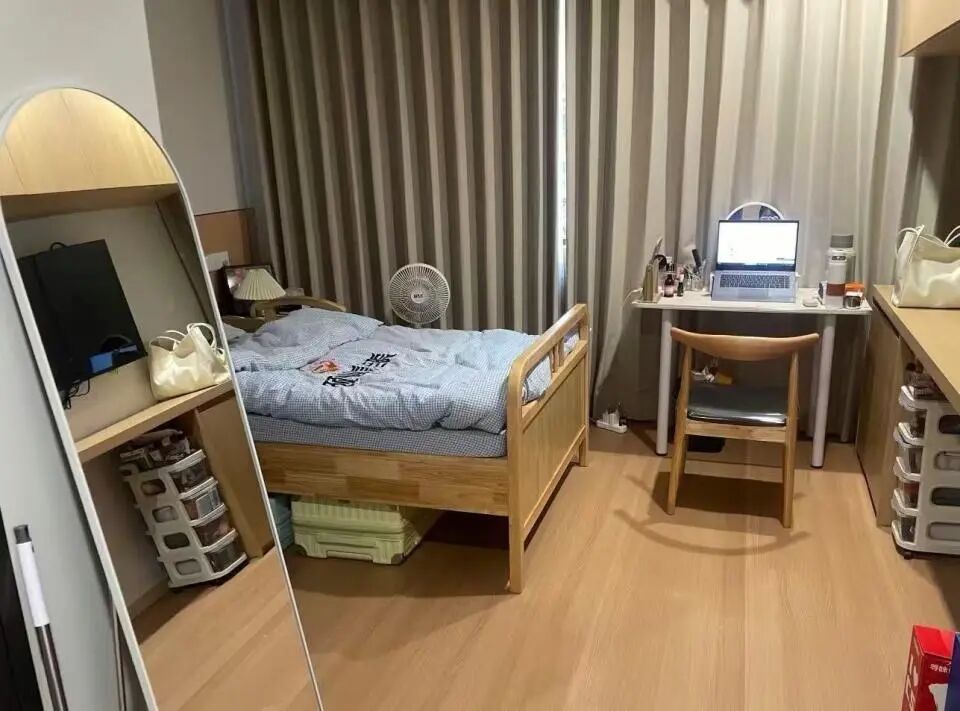 27岁女生月租1500元住进养老院，院方回应