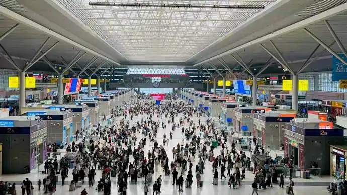 104.8万人!郑州铁路创单日旅客发送量历史新高 104.8万人!郑州铁路创单日旅客发送量历史新高