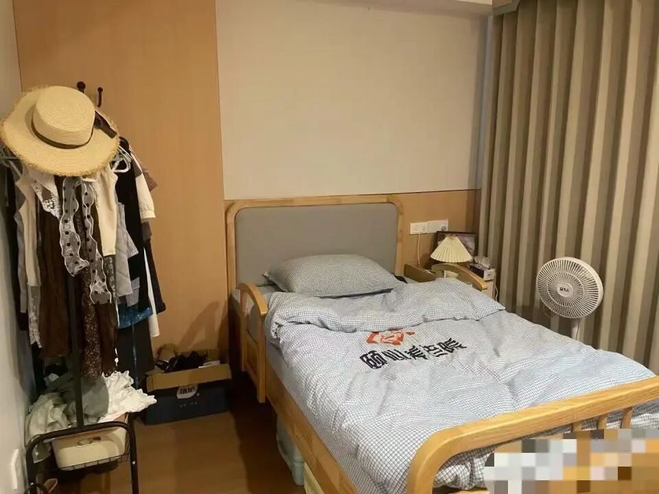 27岁女生月租1500元住进养老院，院方回应