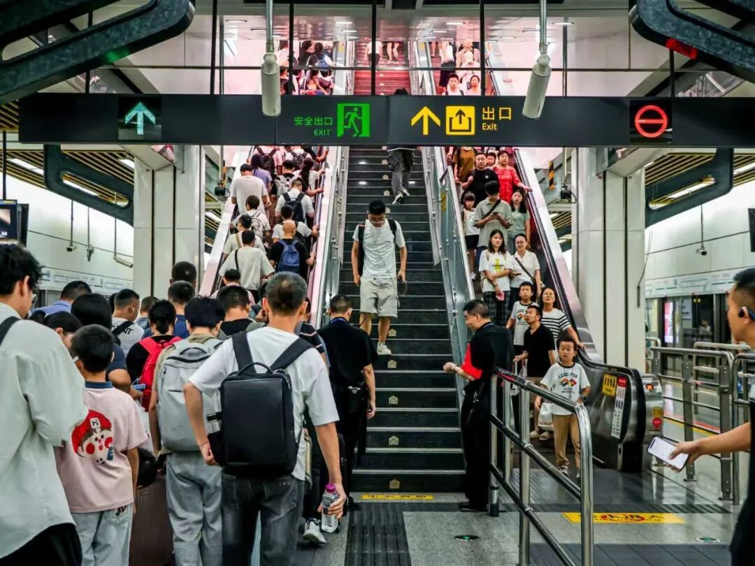 串联文旅与消费！成都地铁国庆中秋 5203.26 万人次答卷亮眼
