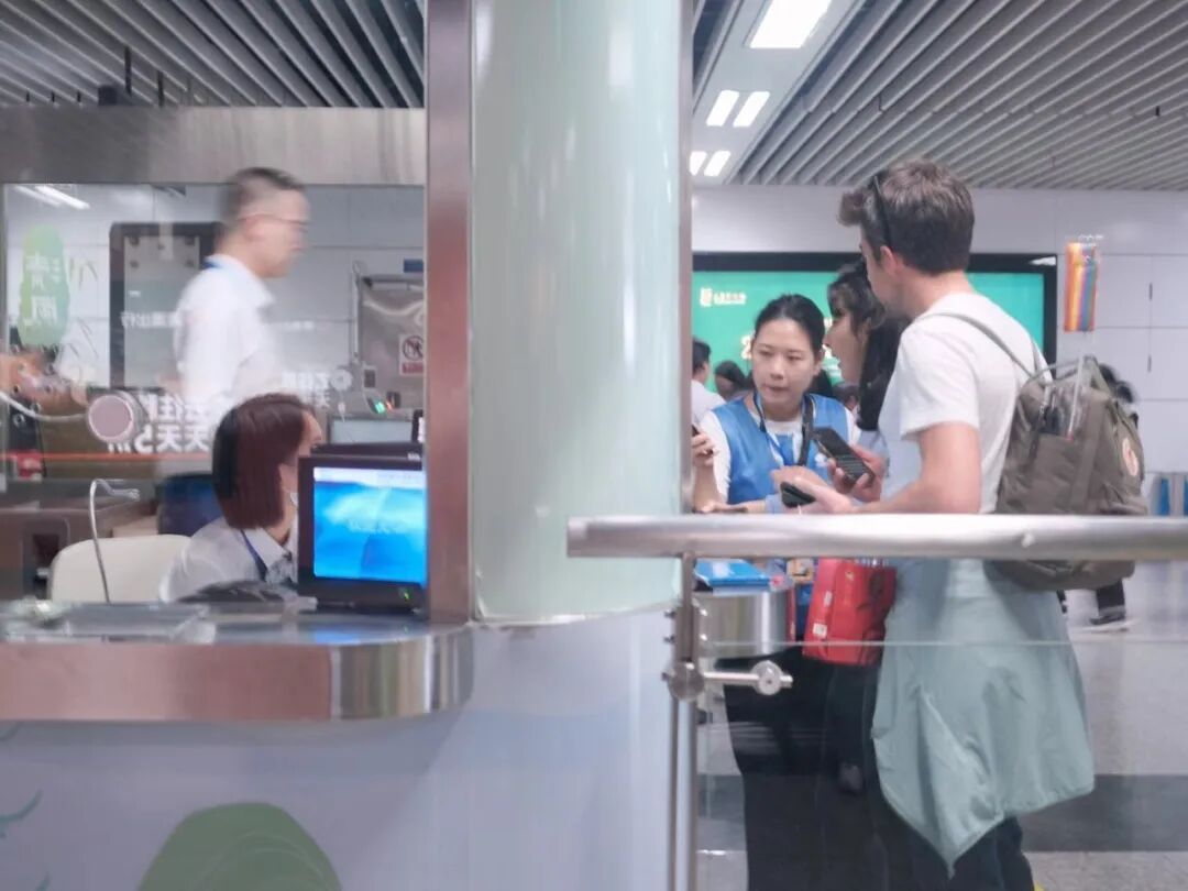 串联文旅与消费！成都地铁国庆中秋 5203.26 万人次答卷亮眼