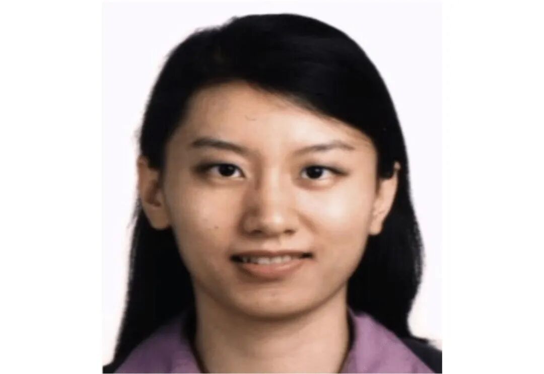 父亲成白骨，博士女儿疑饿死！新加坡警方：非自然死亡！更多细节披露