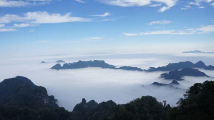 武当山金顶的奇妙景观