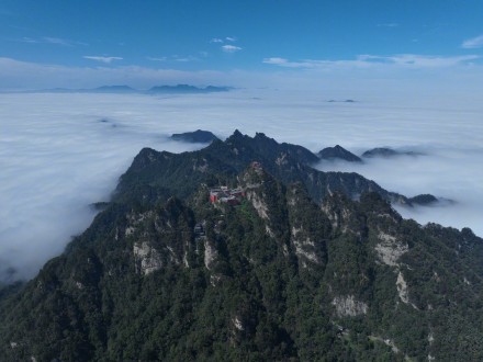 武当山金顶的奇妙景观