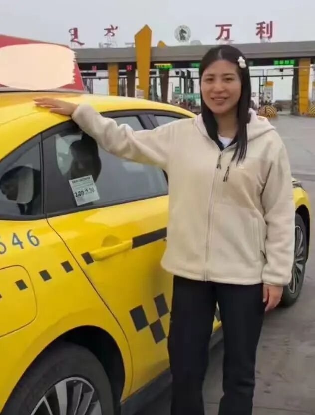 重庆女网红打车到内蒙古,约1700公里打表计价,出租车公司回应:不支持 重庆女网红打车到内蒙古,约1700公里打表计价,出租车公司回应:不支持