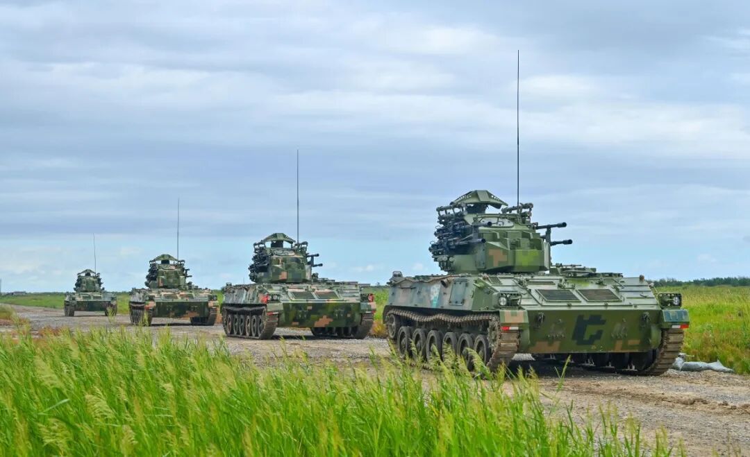 防空尖兵,昼夜鏖战! 防空尖兵,昼夜鏖战!