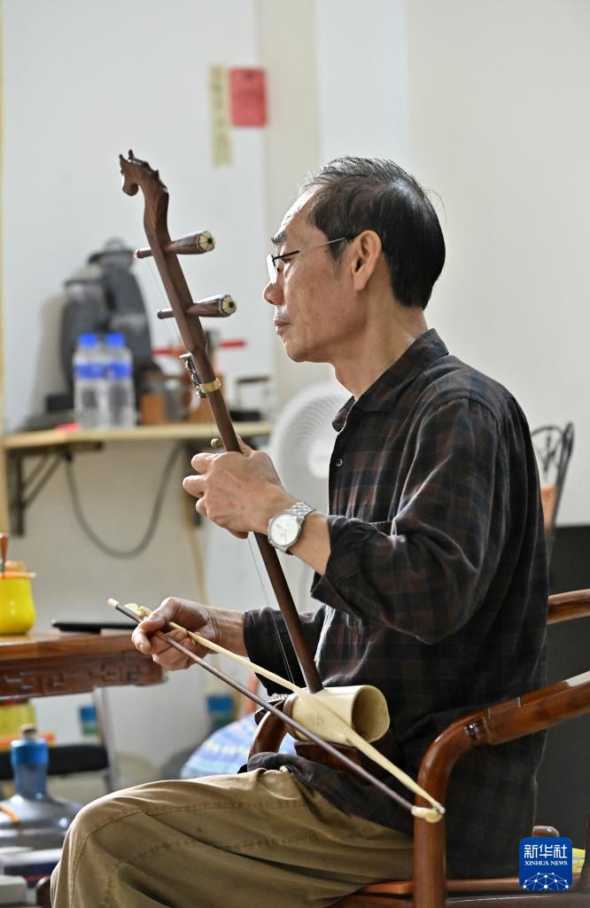 壮族马骨胡艺术:传承在悠扬乐声中的民族文化瑰宝 壮族马骨胡艺术:传承在悠扬乐声中的民族文化瑰宝