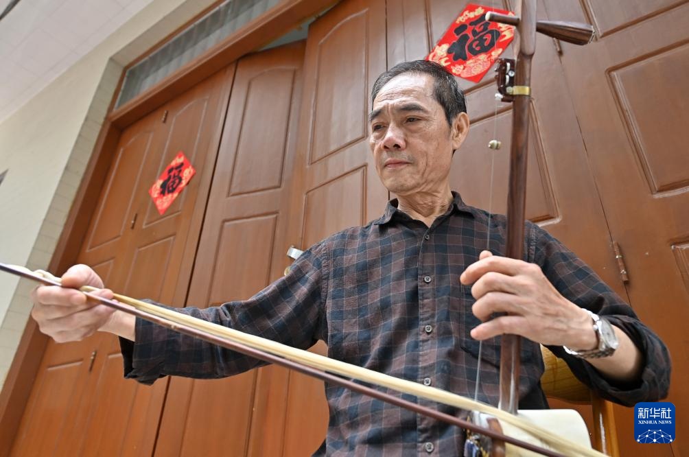 壮族马骨胡艺术:传承在悠扬乐声中的民族文化瑰宝 壮族马骨胡艺术:传承在悠扬乐声中的民族文化瑰宝