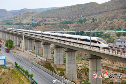 兰州铁路局实施新运行图 拓宽中欧班列物流新通道 兰州铁路局实施新运行图 拓宽中欧班列物流新通道