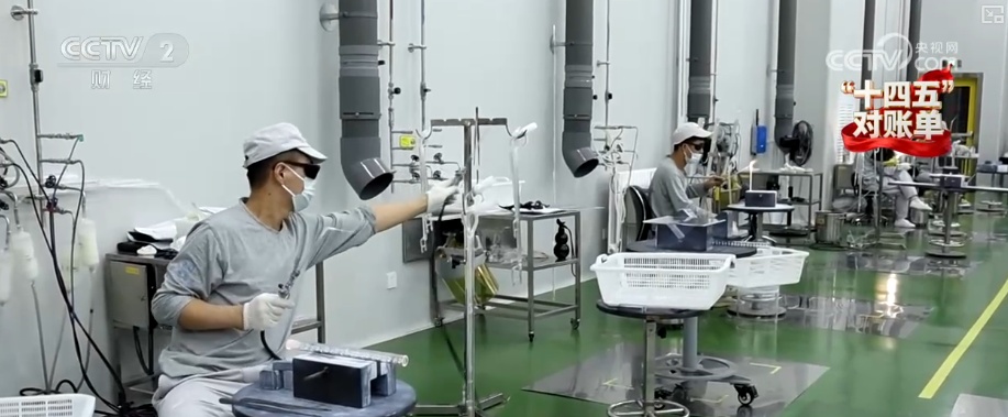 重塑发展格局 多组亮眼数据铸就“金融与实体经济共生共荣”生动答卷