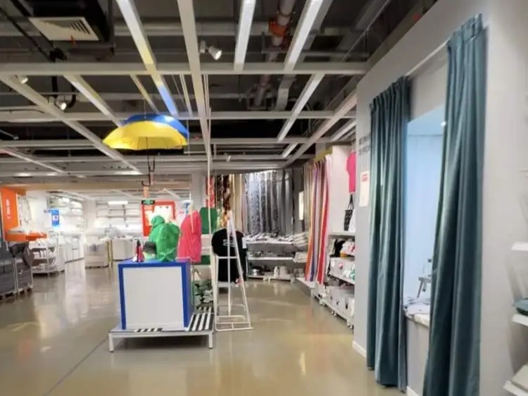 宜家卖衣服被网友吐槽：就我觉得丑吗？这颜色真的一言难尽...