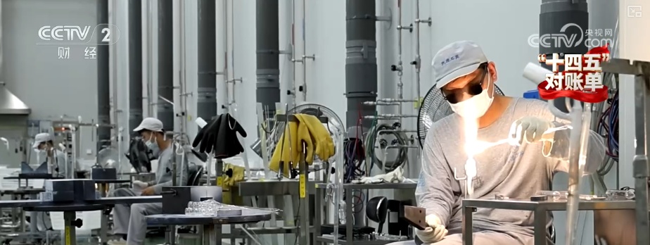 重塑发展格局 多组亮眼数据铸就“金融与实体经济共生共荣”生动答卷