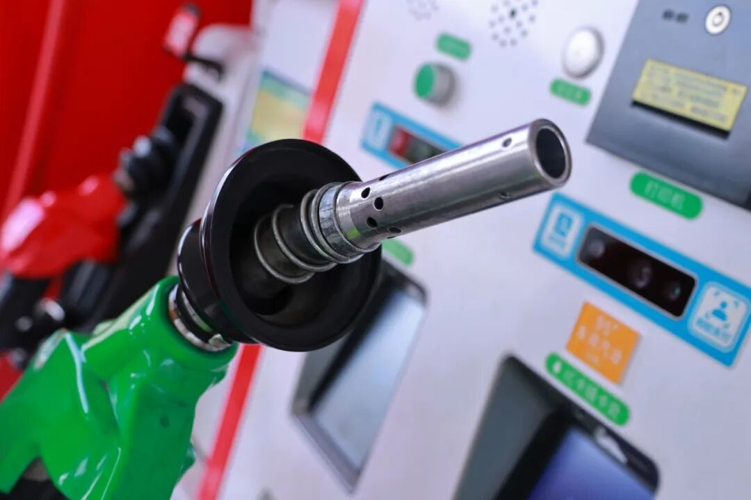 “95的车错加了92汽油!赶紧兑点98?”别! “95的车错加了92汽油!赶紧兑点98?”别!