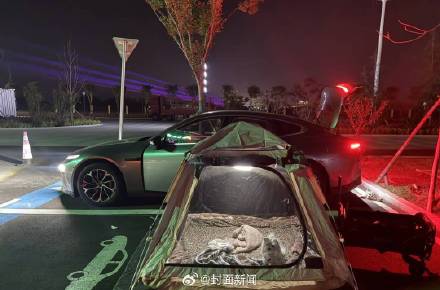 低成本、感受自然 年轻人流行自带床位出游
