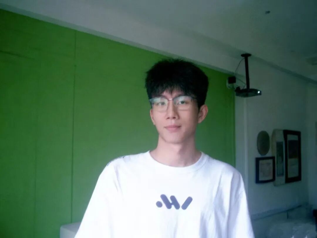 出游中捡到手机拍“寻人vlog”竟上了热搜!全网寻找的可爱大学生有一个来自哈师大 出游中捡到手机拍“寻人vlog”竟上了热搜!全网寻找的可爱大学生有一个来自哈师大