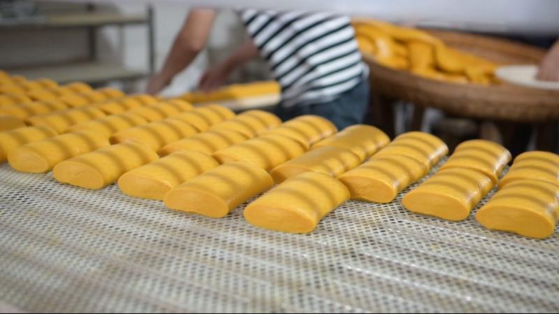 江西赣州：独具风味的赣南客家“年糕”黄元米果